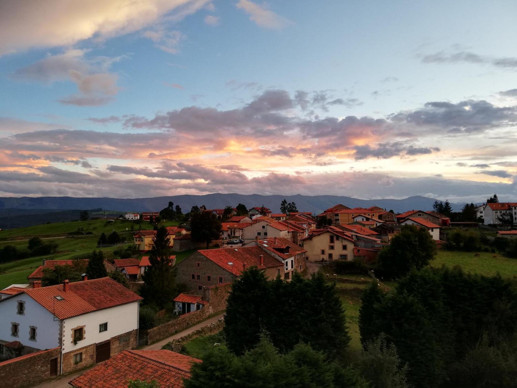 Altos De La Hayuela, A 7 Min De Comillas Esterno foto