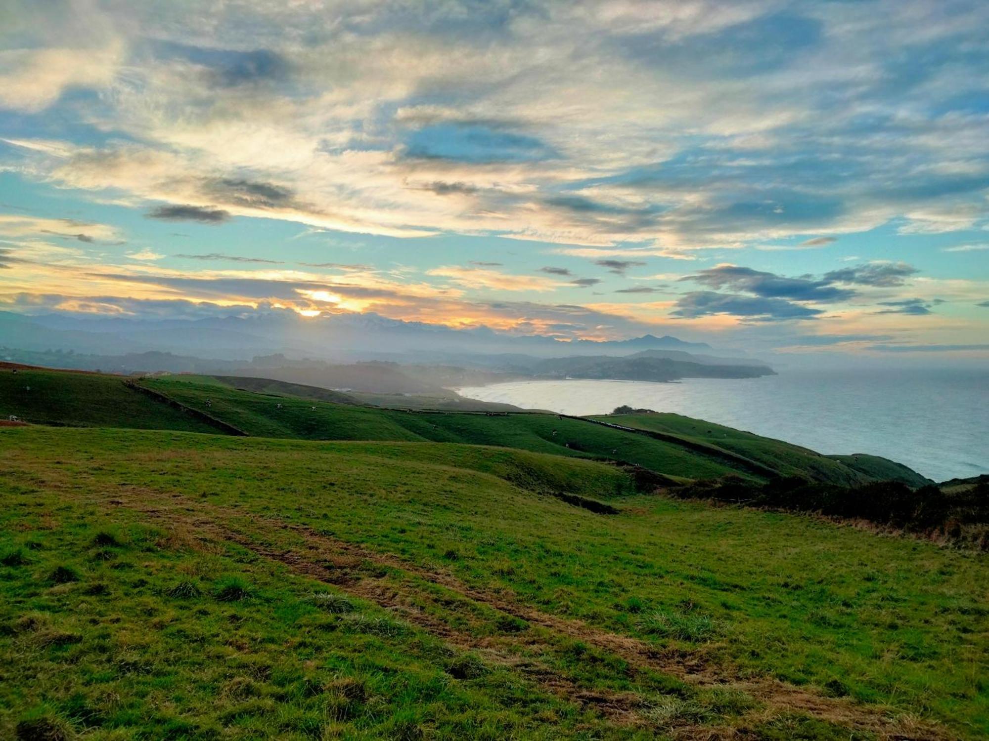 Altos De La Hayuela, A 7 Min De Comillas Esterno foto
